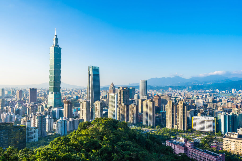 Beautiful landscape and cityscape of taipei 101 building and arc